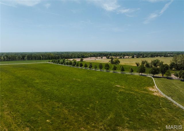 3869 Highway C, Moscow Mills, MO 63362