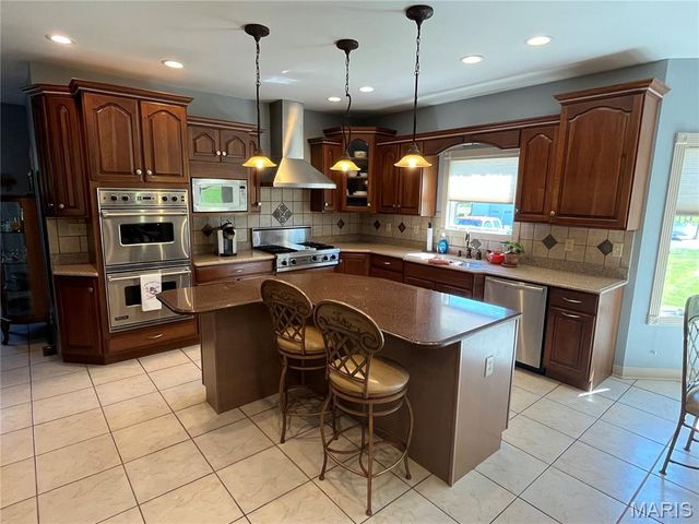 3869 Highway C, Moscow Mills, MO 63362