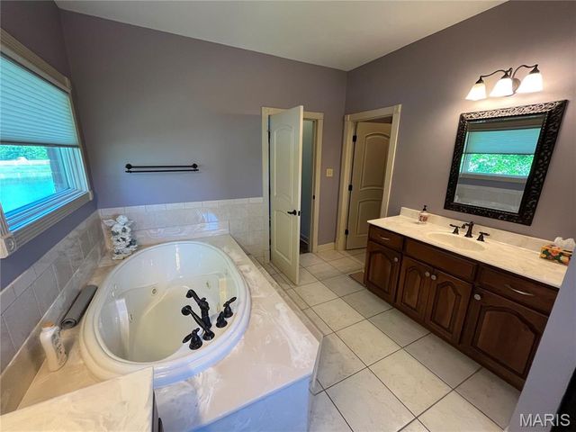3869 Highway C, Moscow Mills, MO 63362
