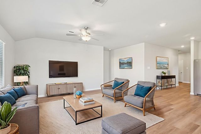 1944 Furlong Drive, Seagoville, TX 75159