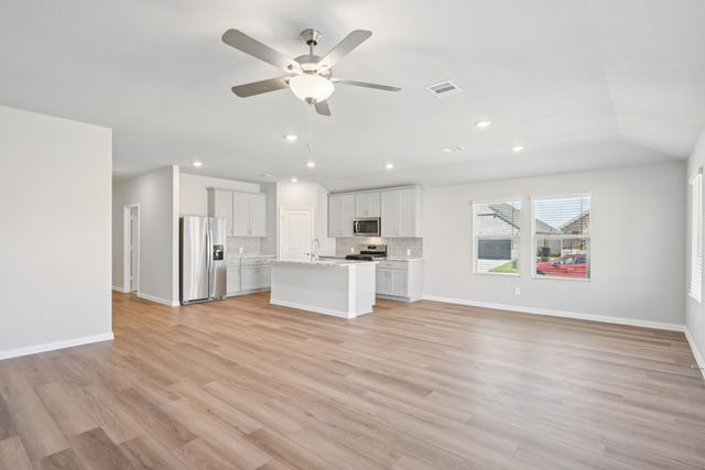 1944 Furlong Drive, Seagoville, TX 75159