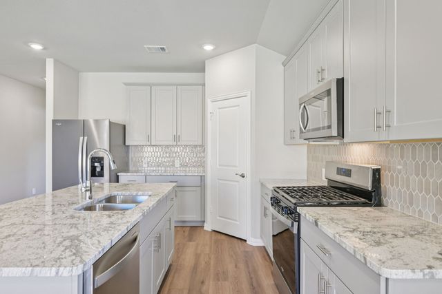 1944 Furlong Drive, Seagoville, TX 75159