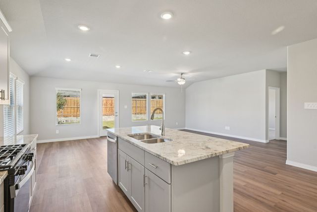 1944 Furlong Drive, Seagoville, TX 75159