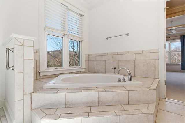 3 Rustic Court, Landrum, SC 29356