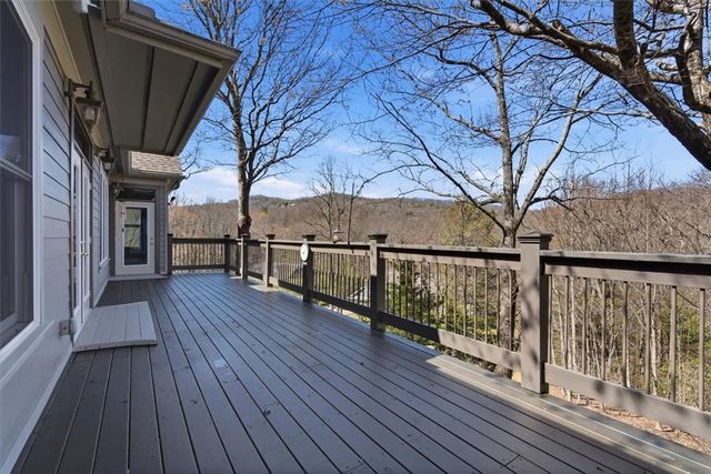 3 Rustic Court, Landrum, SC 29356