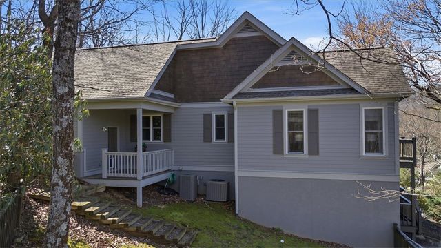 3 Rustic Court, Landrum, SC 29356