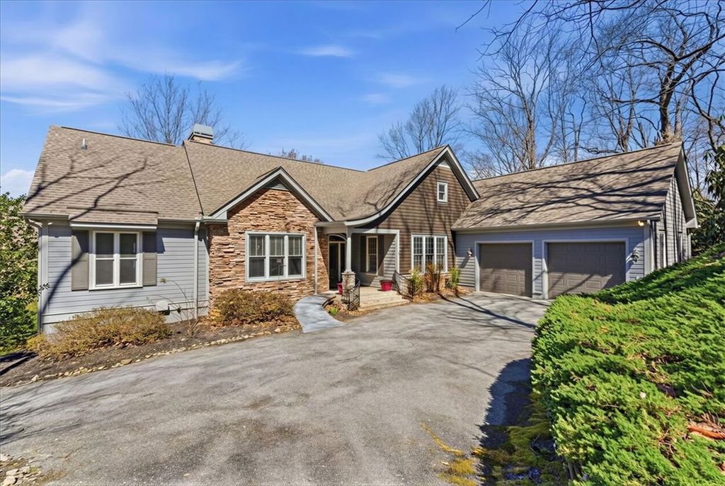 3 Rustic Court, Landrum, SC 29356