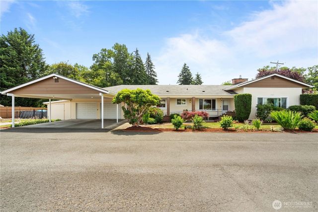 1809 5th Street SW, Puyallup, WA 98371
