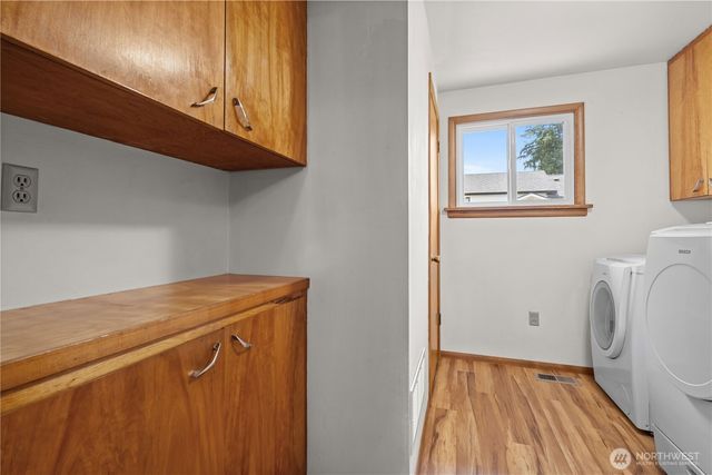 1809 5th Street SW, Puyallup, WA 98371