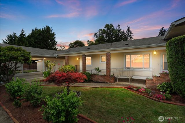 1809 5th Street SW, Puyallup, WA 98371
