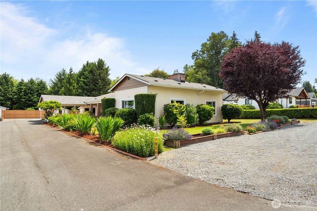1809 5th Street SW, Puyallup, WA 98371