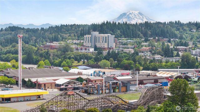 1809 5th Street SW, Puyallup, WA 98371