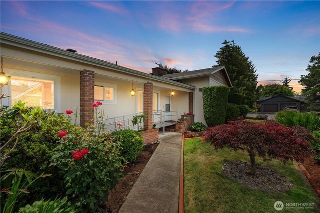 1809 5th Street SW, Puyallup, WA 98371