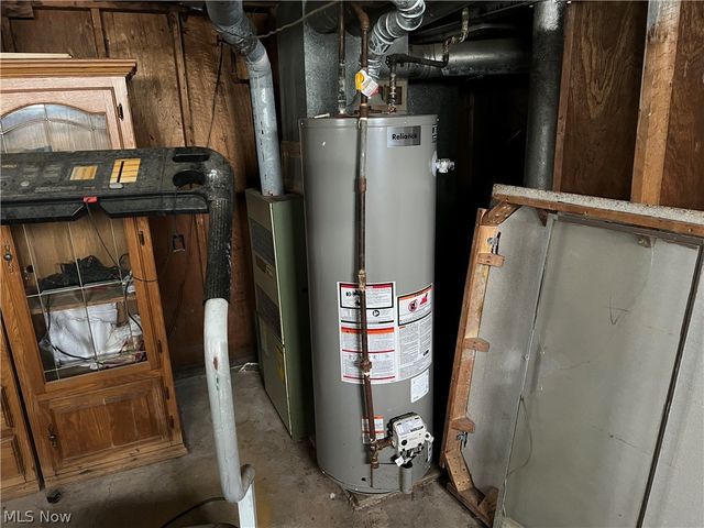 17001 Lipton Avenue, Cleveland, OH 44128