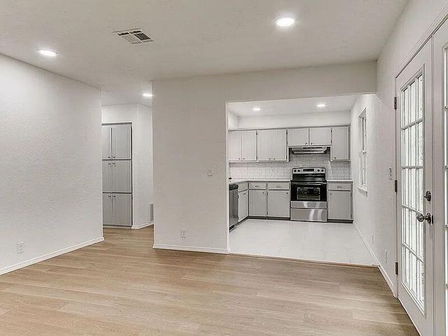 800 NW 113th Street, Oklahoma City, OK 73114