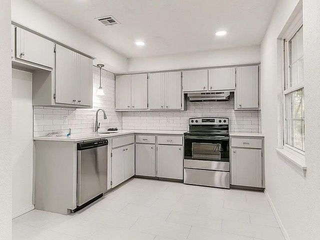 800 NW 113th Street, Oklahoma City, OK 73114