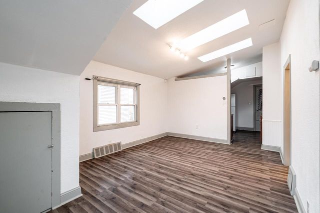 3405 W Wilbur AVENUE, Greenfield, WI 53221