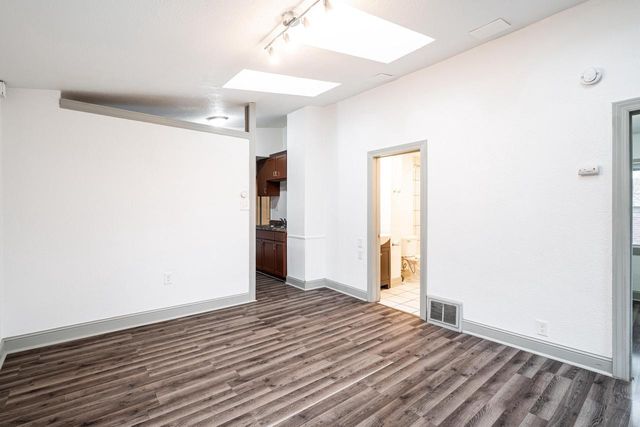 3405 W Wilbur AVENUE, Greenfield, WI 53221