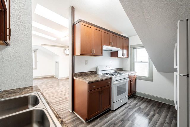 3405 W Wilbur AVENUE, Greenfield, WI 53221