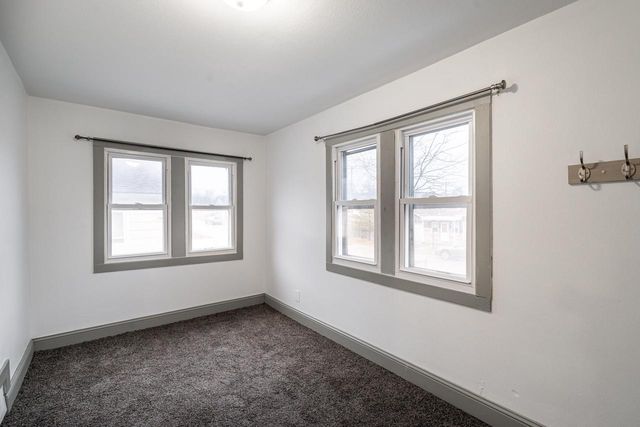 3405 W Wilbur AVENUE, Greenfield, WI 53221