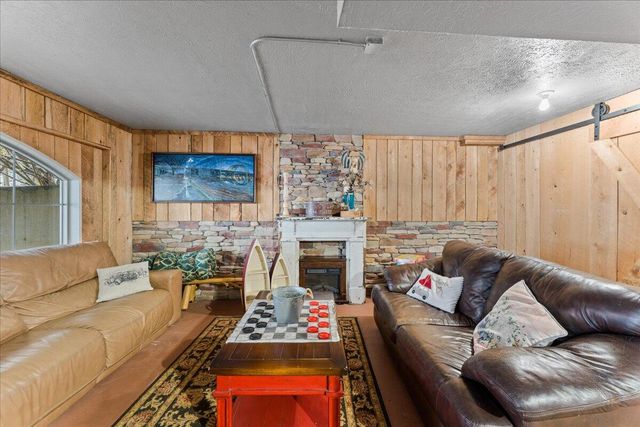 2769 California Cross Road, California, KY 41007