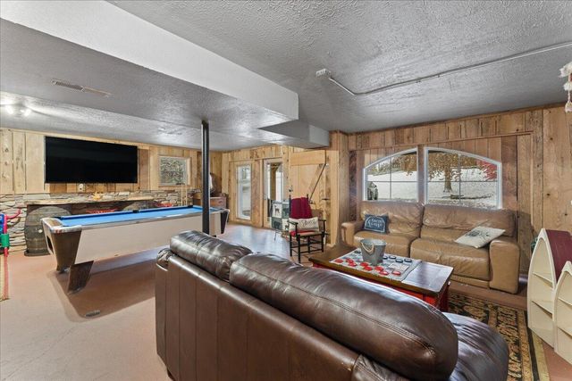 2769 California Cross Road, California, KY 41007