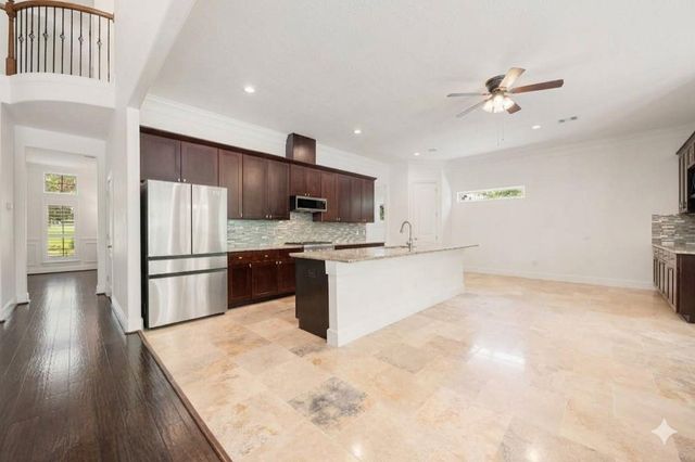1904 Boulder Ridge Drive, Conroe, TX 77304