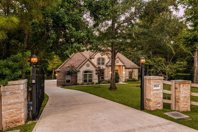 1904 Boulder Ridge Drive, Conroe, TX 77304