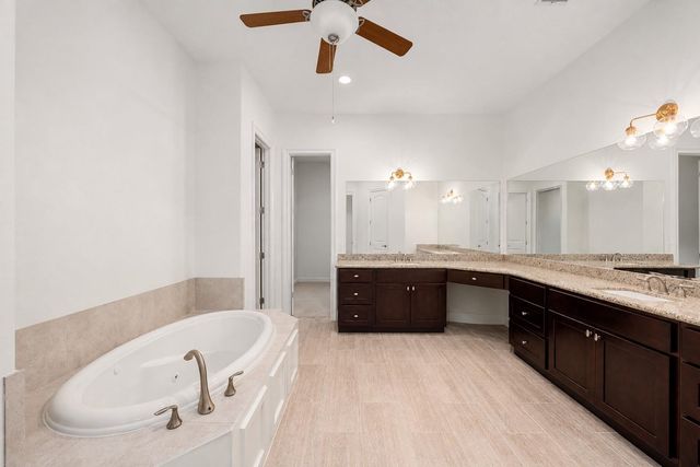 1904 Boulder Ridge Drive, Conroe, TX 77304