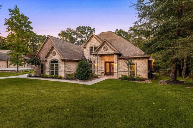 1904 Boulder Ridge Drive, Conroe, TX 77304