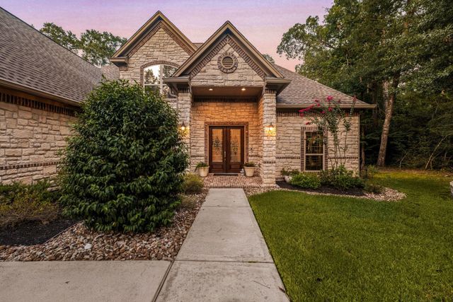 1904 Boulder Ridge Drive, Conroe, TX 77304
