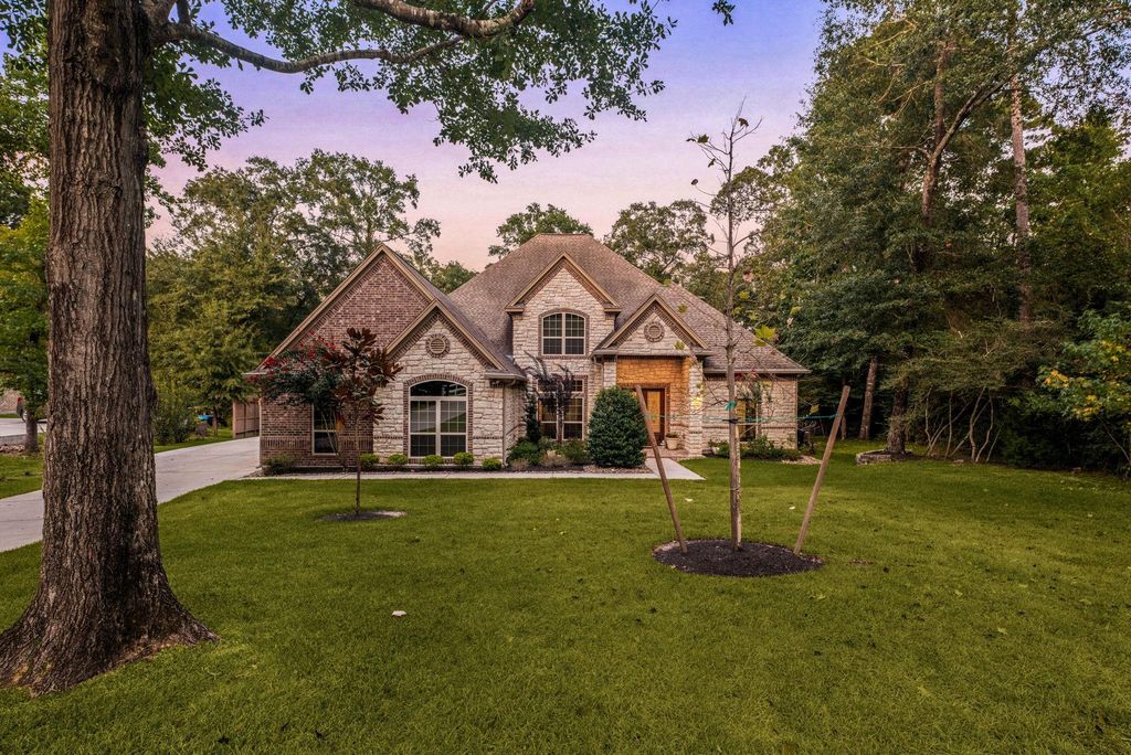 1904 Boulder Ridge Drive, Conroe, TX 77304
