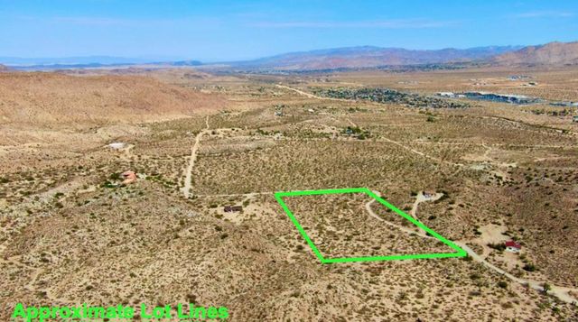 104 Bandera Road, Yucca Valley, CA 92284