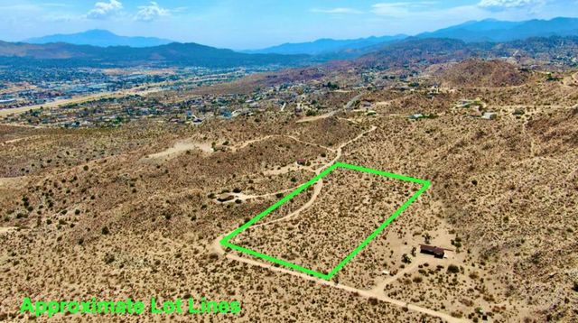104 Bandera Road, Yucca Valley, CA 92284