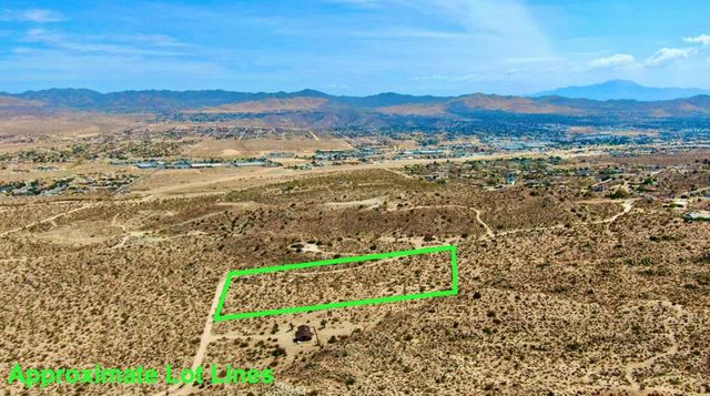 104 Bandera Road, Yucca Valley, CA 92284