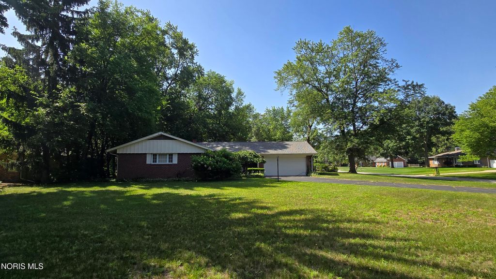 4913 S Arvilla Drive, Toledo, OH 43623