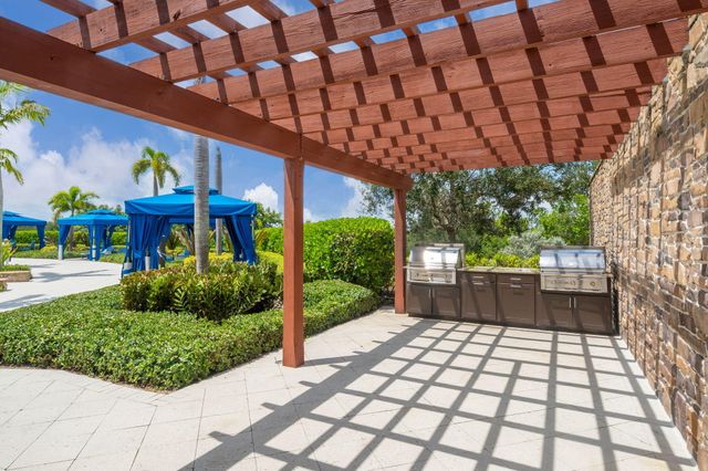 19644 Rugged Trunk Trail, Loxahatchee, FL 33470