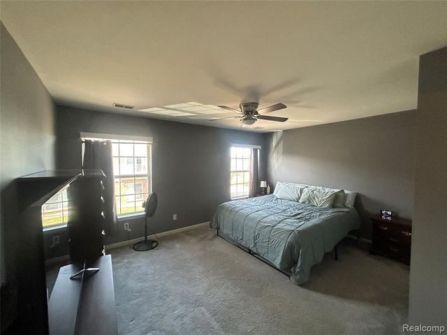 2204 Monarch Drive 61, Utica, MI 48316