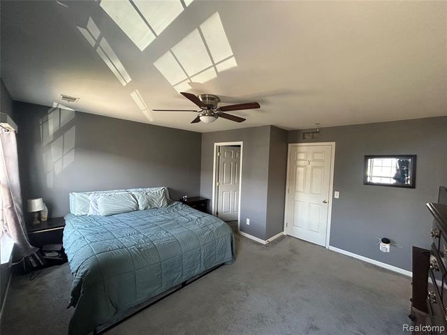 2204 Monarch Drive 61, Utica, MI 48316