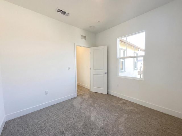 94 W San Diego Dr, Tracy, CA 95391