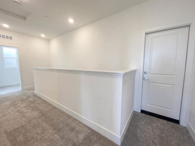 94 W San Diego Dr, Tracy, CA 95391