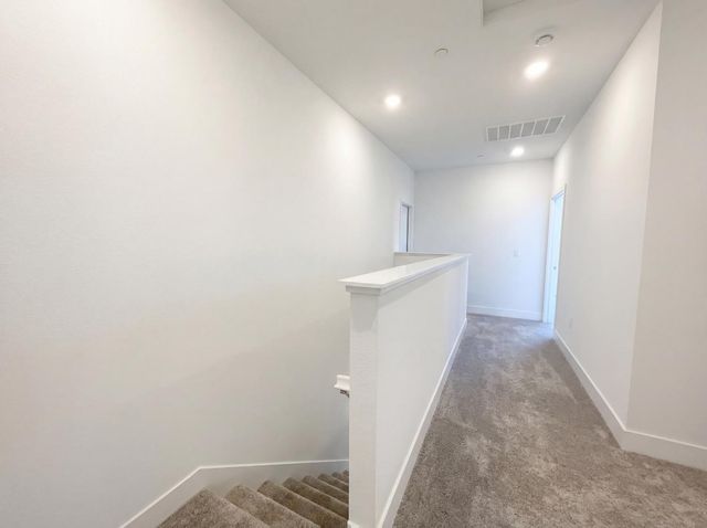 94 W San Diego Dr, Tracy, CA 95391