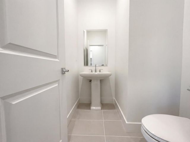 94 W San Diego Dr, Tracy, CA 95391