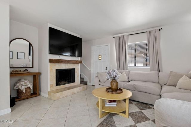 553 S E Street, Oxnard, CA 93030