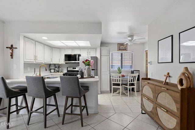 553 S E Street, Oxnard, CA 93030