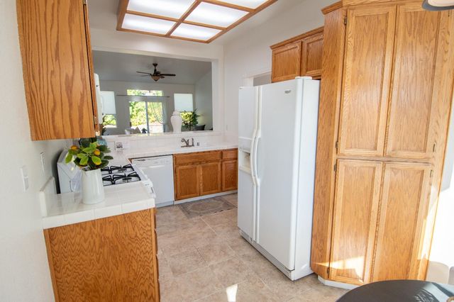 105 Whiting Way, Folsom, CA 95630