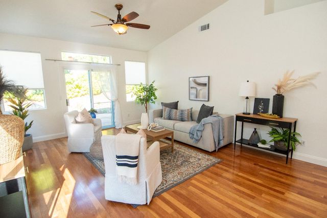 105 Whiting Way, Folsom, CA 95630