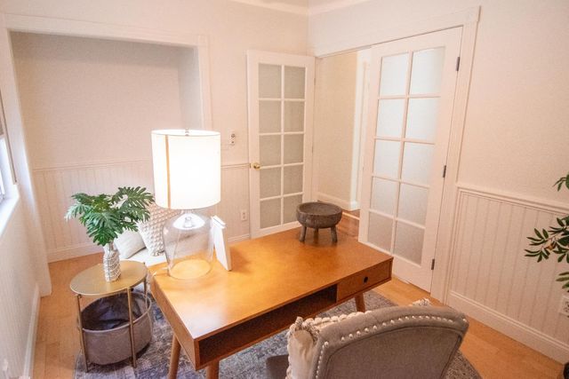 105 Whiting Way, Folsom, CA 95630