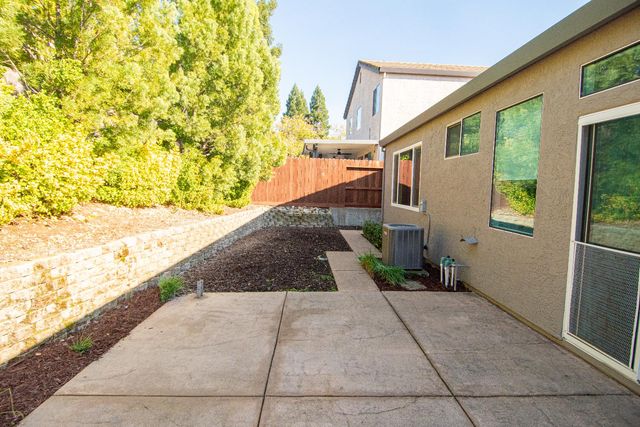 105 Whiting Way, Folsom, CA 95630