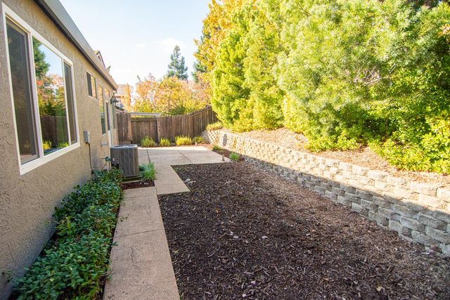 105 Whiting Way, Folsom, CA 95630